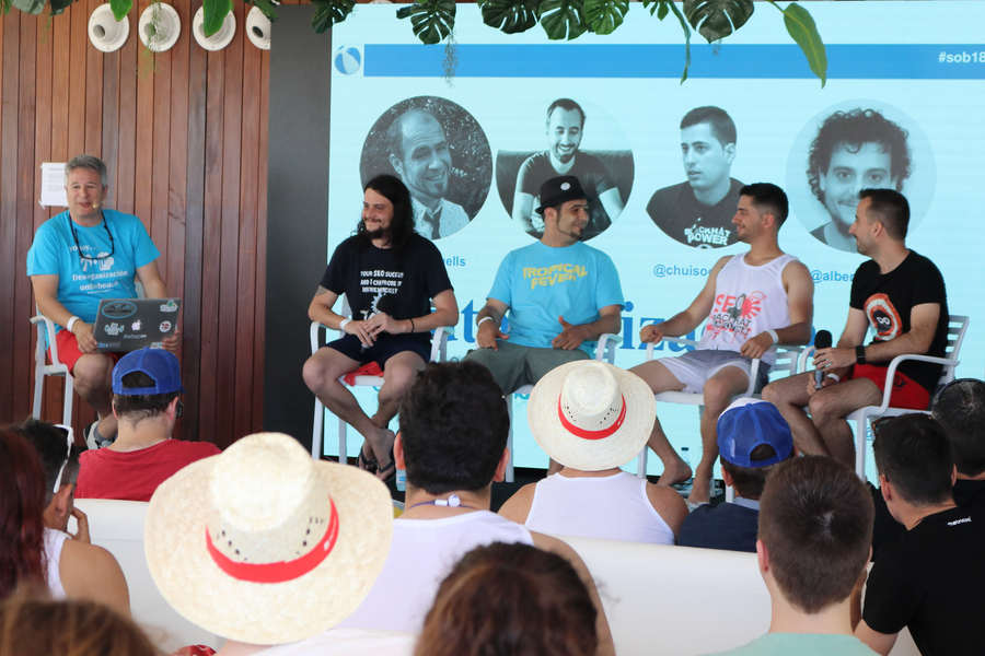 Debate sobre automatización de marketing en SEOnthebeach 2018