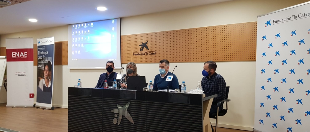 FUERM y la Fundación “la Caixa” organizan el ‘Taller para el Autoempleo’, una formación de emprendimiento básico 